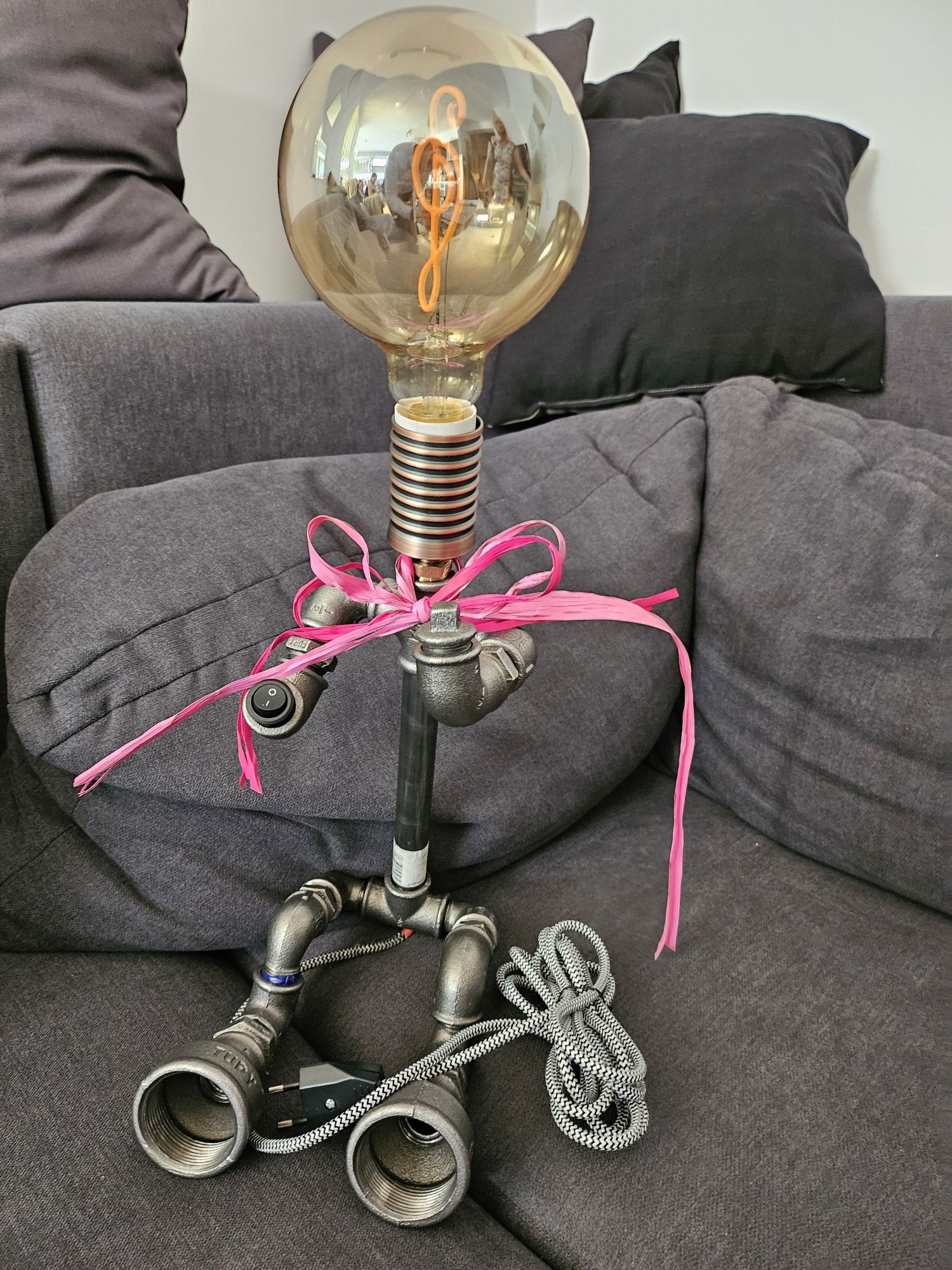 Lampa na biurko - hydraulik