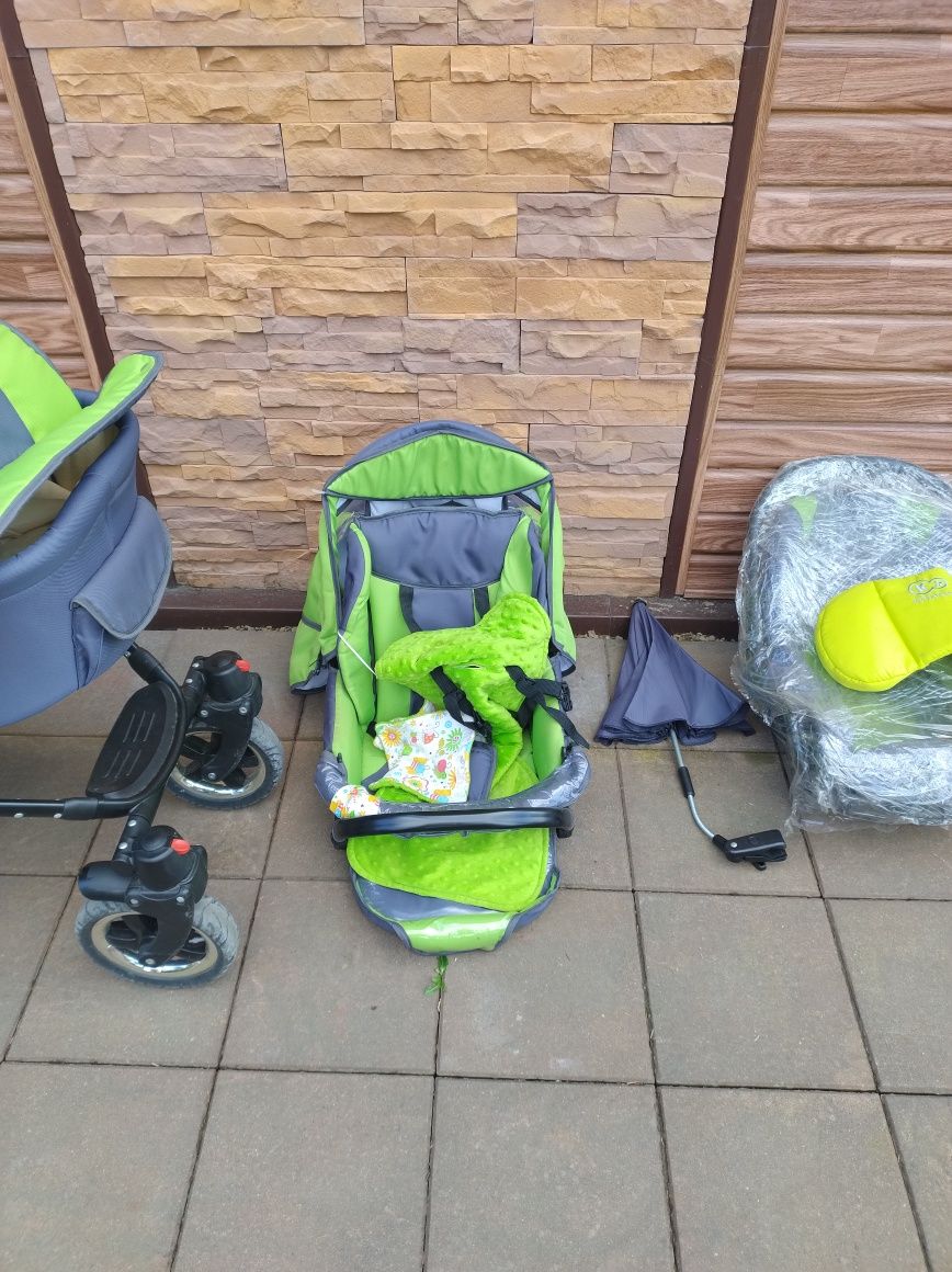 Wózek dziecięcy 3 w 1 gondola, spacerówka, nosidełko Krosno