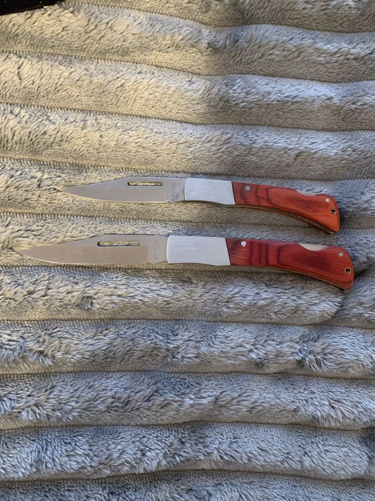 Ножі нові для кухні або туризму