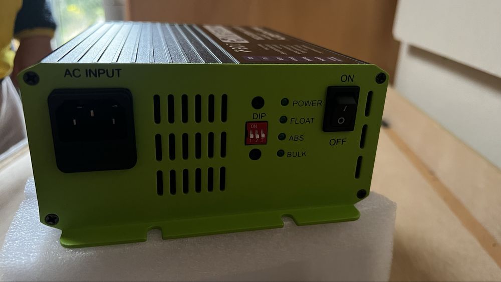 Automatyczna ladowarka Monolith 20a akumulator agm lifepo4