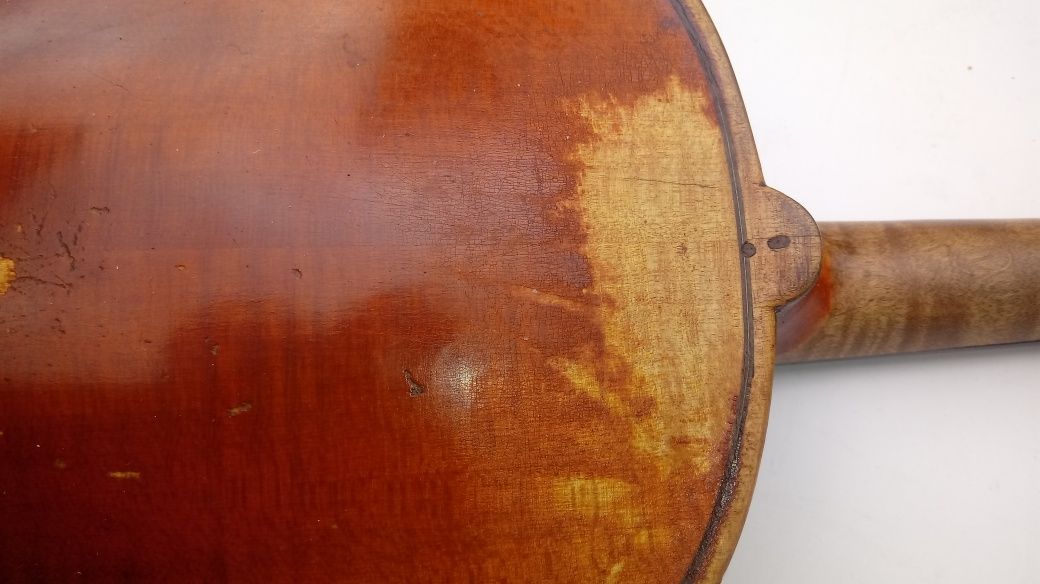 Stare skrzypce Stradiuarius 1716 sygnowane