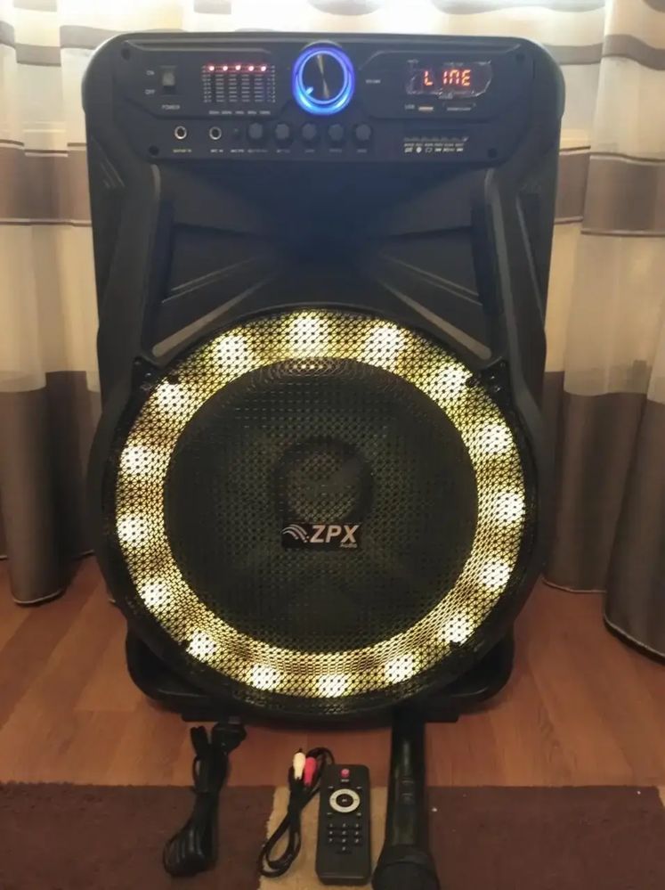 Колонка на акумуляторі з бездротовим мікрофоном ZPX ZX-7772/200W
