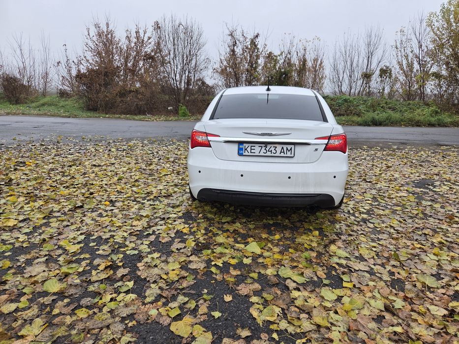 Chrysler 200 продам