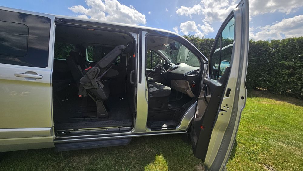 Ford Tourneo Custom bus 9 osobowy do wynajęcia