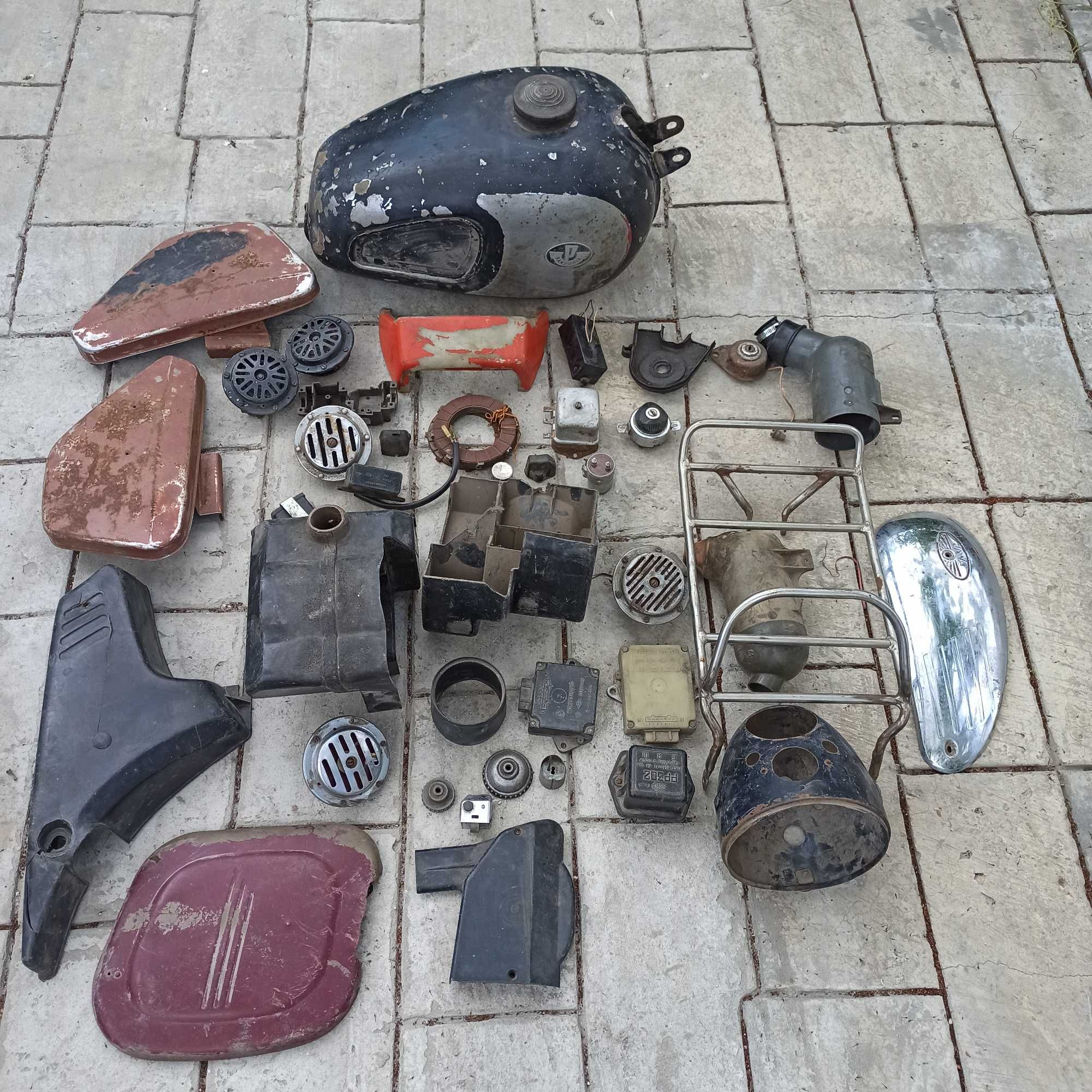 Продам запчасти Ява