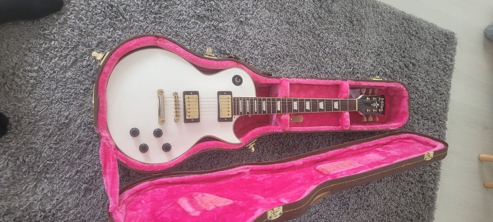 Vintage V100 AW (Les Paul)
