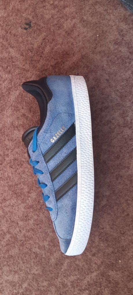 Adidas Gazelle 37,5р по устілці 24,5