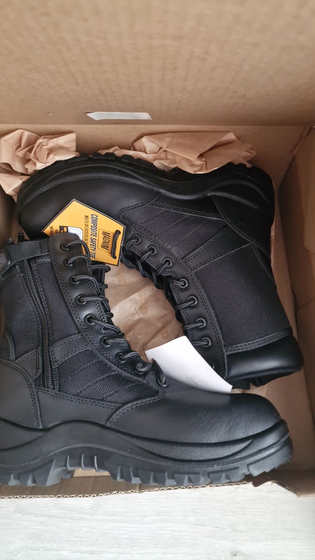 Botas Novas Magnum