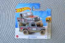 Hot Wheels autko "Resorak" JEEP SCRAMBLER edycja 2023r.