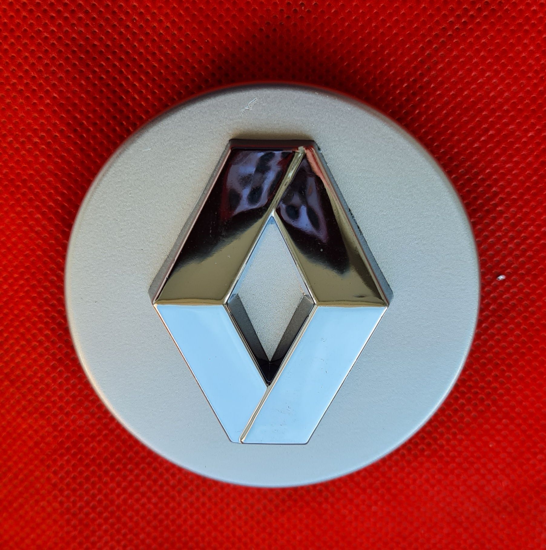 Колпачки/заглушки для дисков Renault Рено Peugeot Пежо