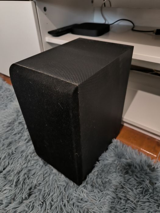 Soundbar LG SQC2 (2.1 Canais - 300 W - Subwoofer Sem Fios)