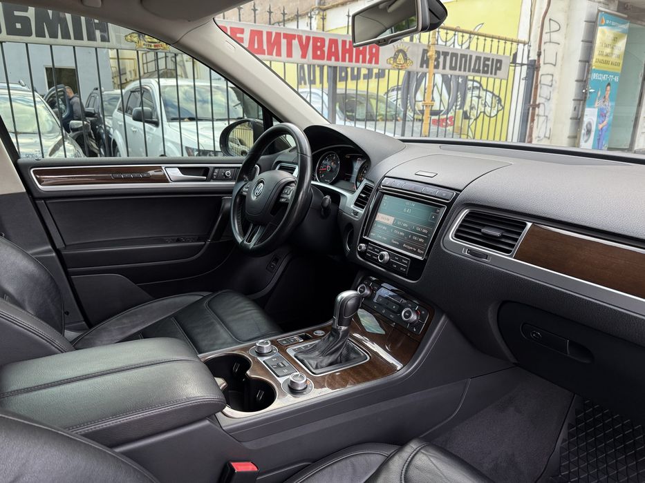 Volkswagen Touareg, 152т.км., цілий, пневмо