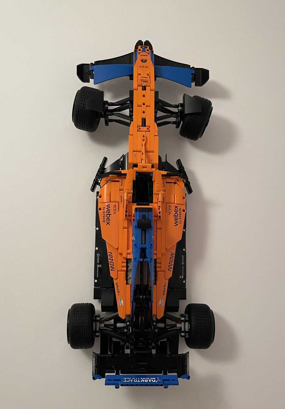Suporte Vertical para LEGO Technic McLaren F1 Formula 1 Race Car 42141
