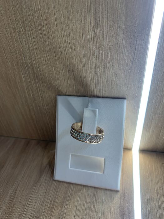 Золота каблучка 585 проби