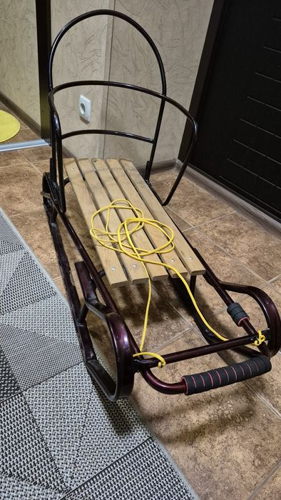 Санки зі спинкою дитячі