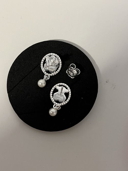 Brincos ursinho com perola