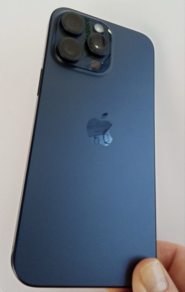 Ipnone 15 pro max, iOS 18.6.2- 256GB, em azul!