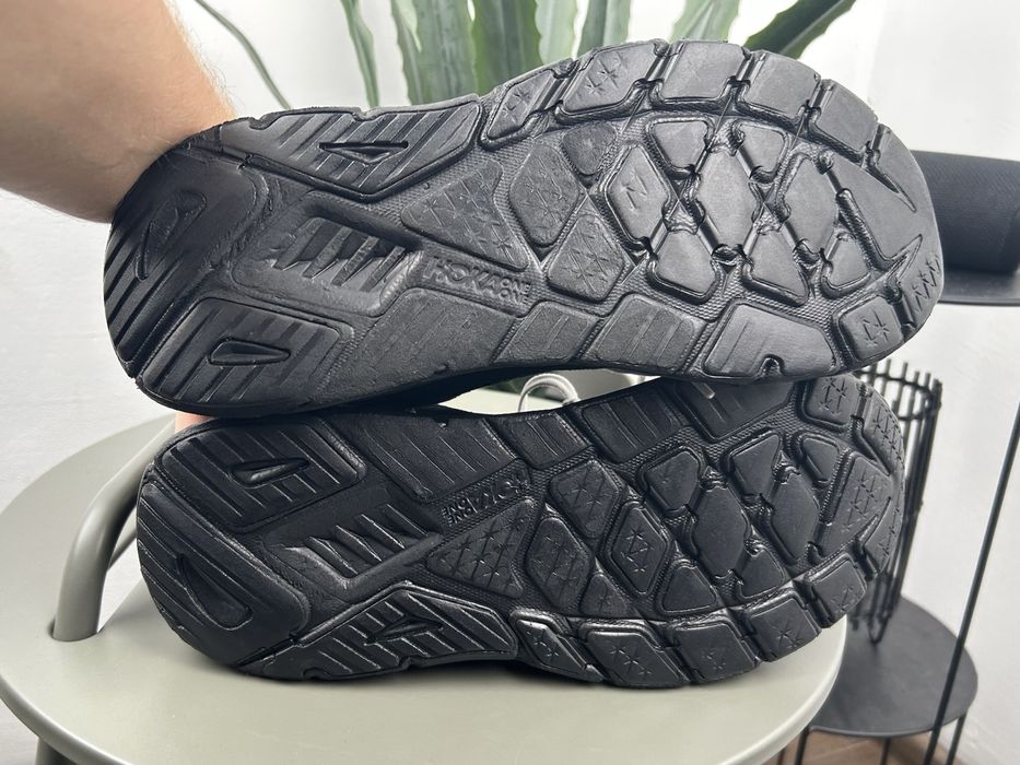 Оригінал! Кросівки Hoka Arahi 6 43 розмір М05854