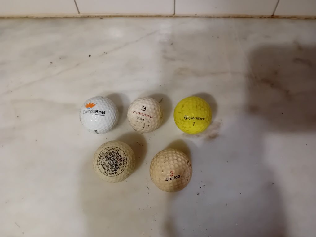 Conjunto de 5 Bolas de Golfe Antigas