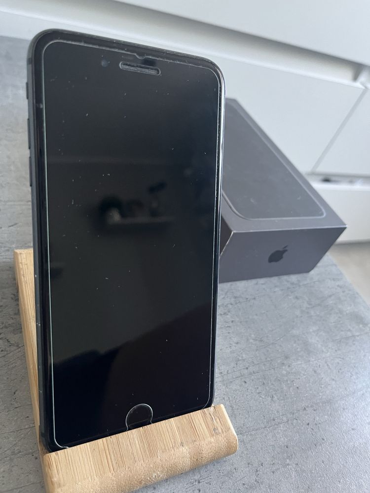 Iphone 8 plus 64 gb space gray