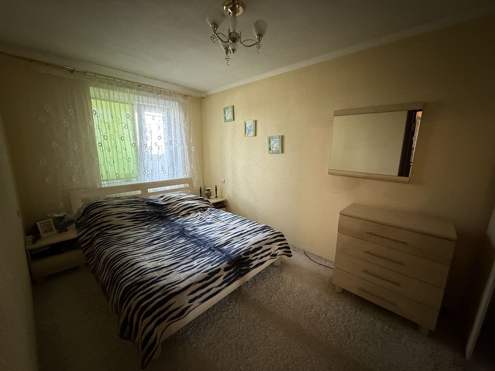 Продаж квартири 2 кім. в центрі по вул. Нова