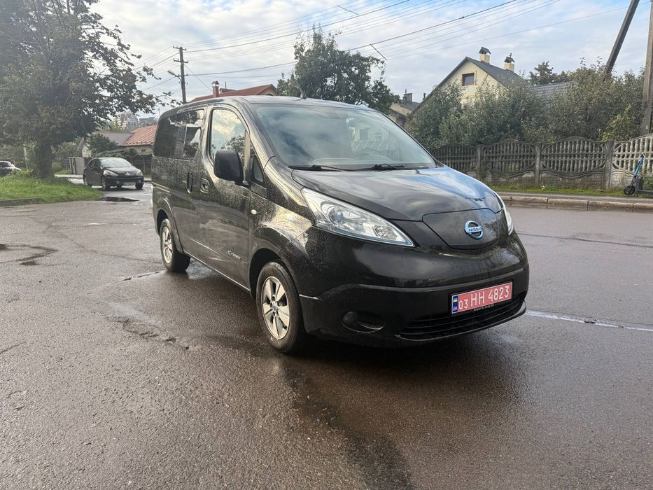 Nissan E-NV200 2015 24кВт Пасажир