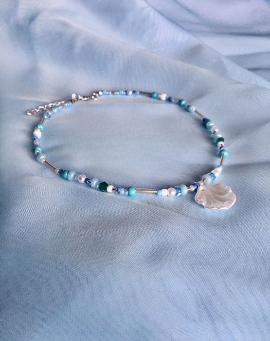 Naszyjnik koralikowy niebieski Leaf