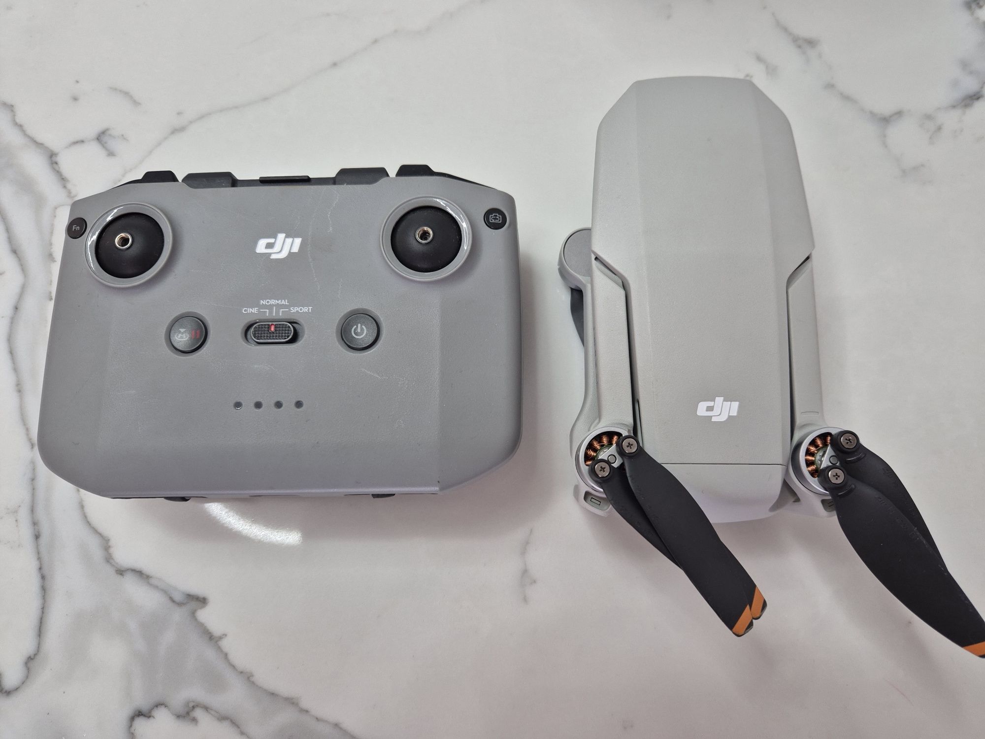 Dron DJI Mini 2 SE