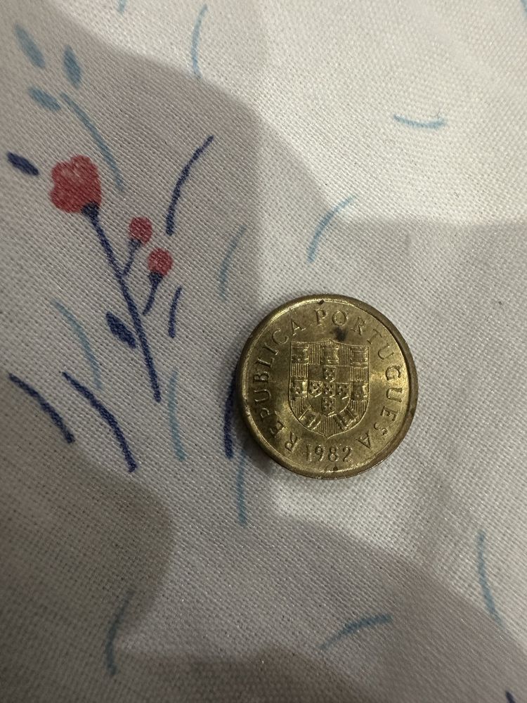 Moeda de 1 escudo de 1982