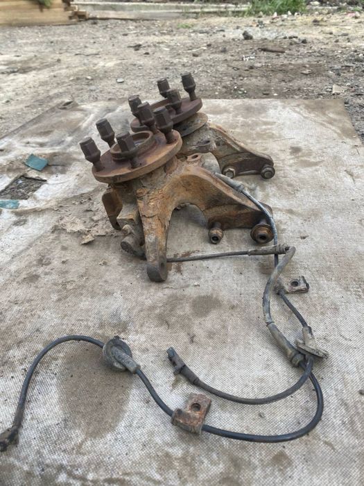 Ступиці Передні Хюндай Санта Фе 1 2,4 бензин взборі різьби підшип цілі