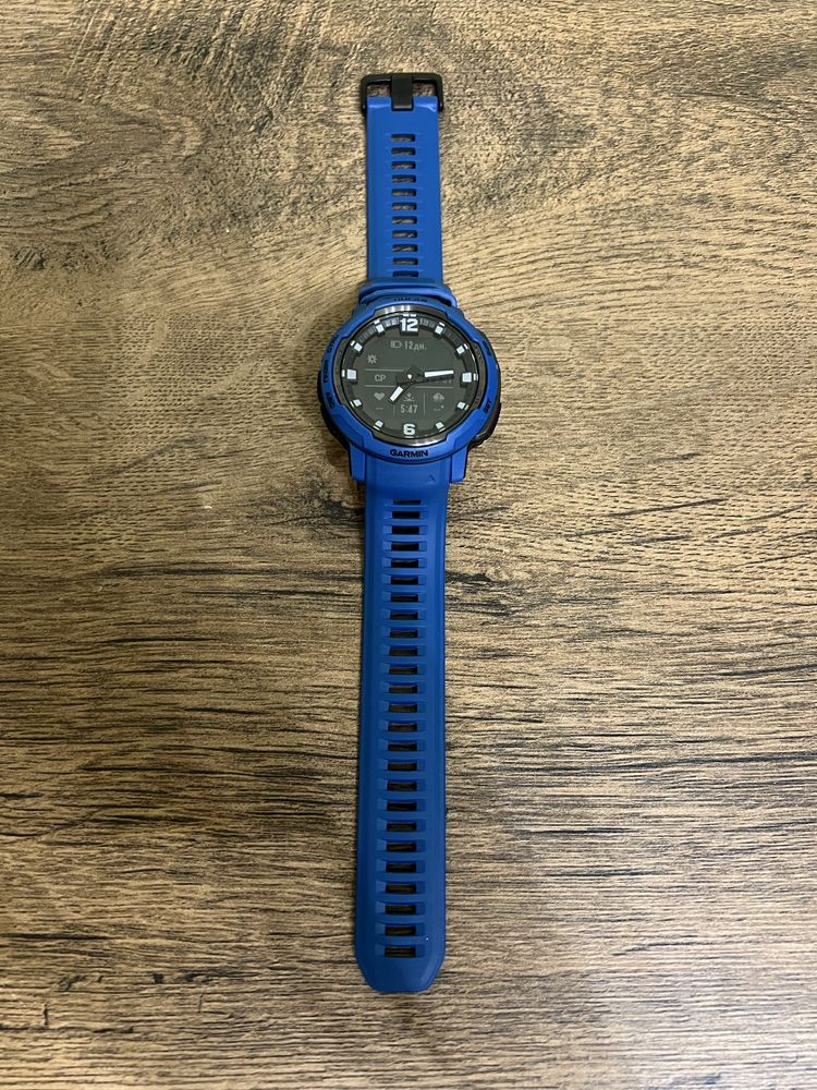 Смарт-часы Garmin Instinct Crossover Solar Tidal Blue