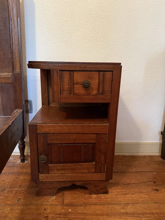 Movel e 2 mesinhas de cabeceira