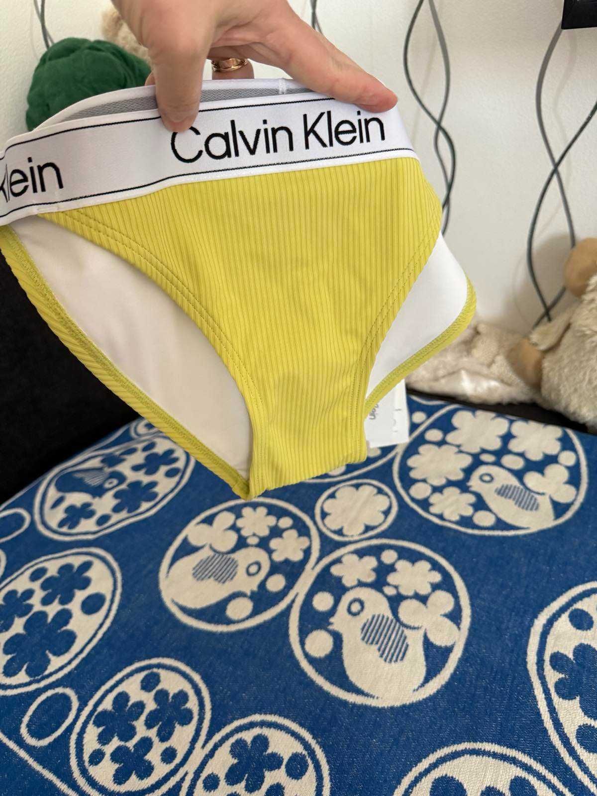 Жіночі плавкі Calvin Klein нові!