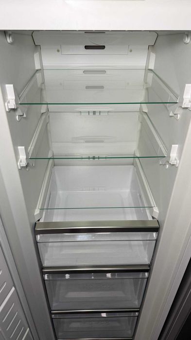 Морозильна камера б/в SIEMENS MADE IN SPAIN 185см Біл No Frost #07640