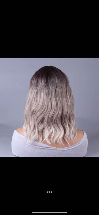 Nowa peruka damska blond balejaż z grzywką krótka bob naturalna fale