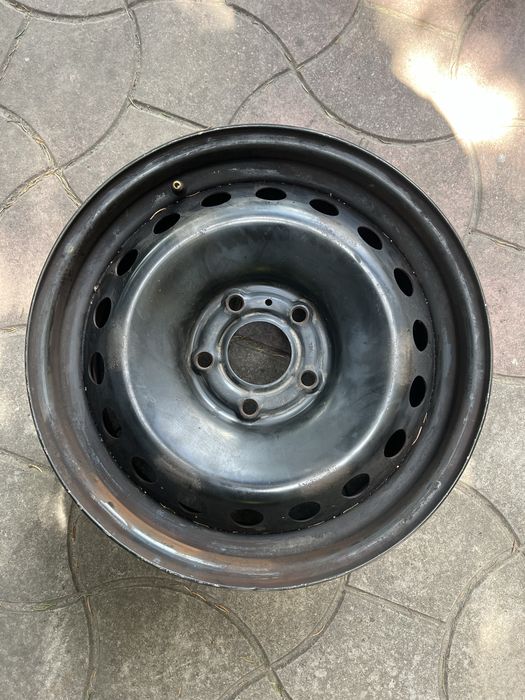 Диск металевий розпаровка одна штука R 16  5/114,3 Nissan Renault