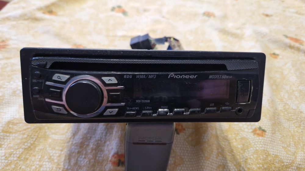 Pioneer DEH-2320UB