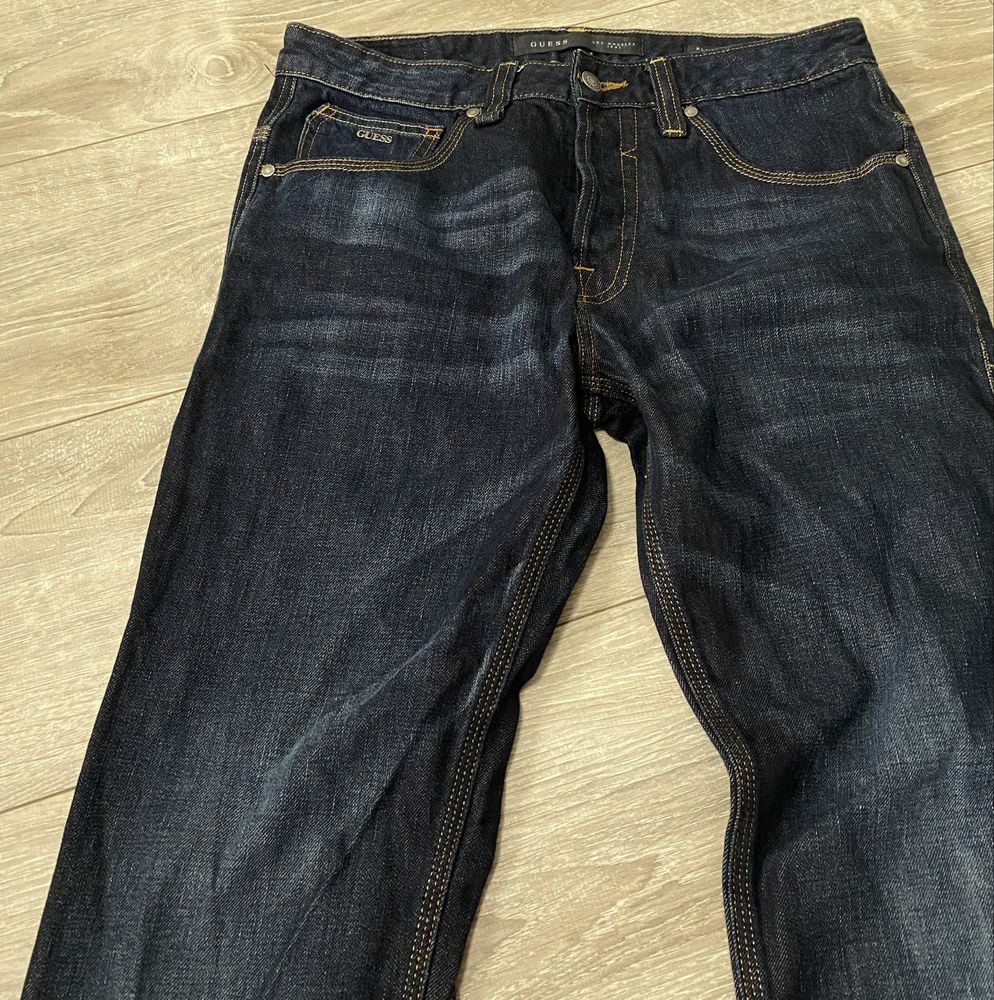 Jeansowe męskie spodnie typu tapered jeans GUESS r. S - 30
