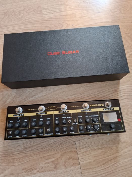 Multiefekt Efekt gitarowy do gitary elektrycznej Cuvave Cube Sugar