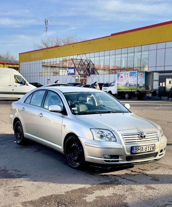 Тойота Авенсіс Toyota Avensis 2005 рік 2,0 дизель. ДЛЯ ВІЙСЬКОВИХ.