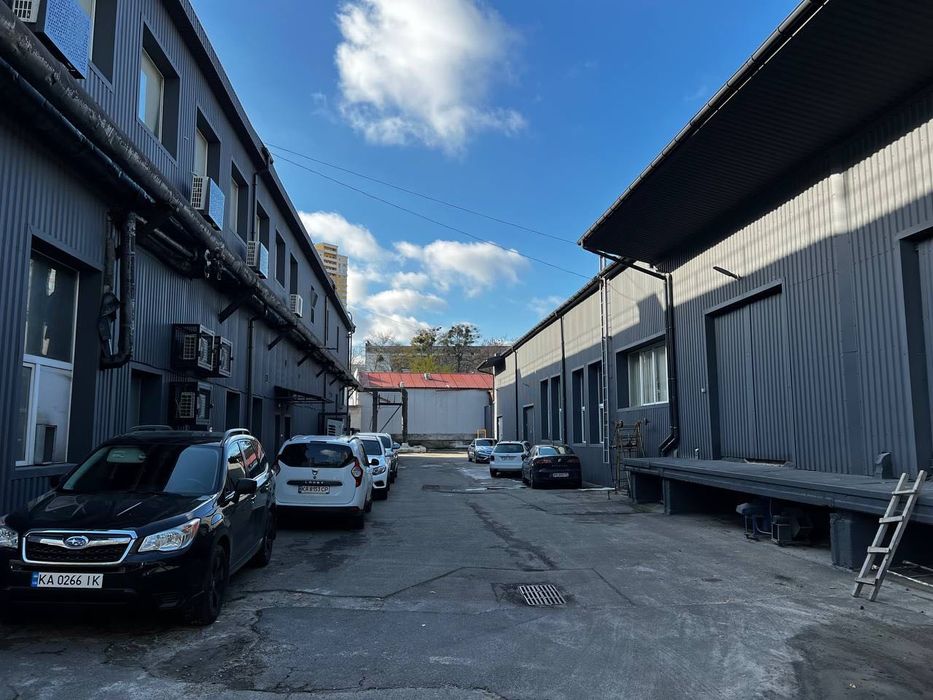 Продажа здания 1800 м2 Соломенский ул Шаповала Без комиссии %