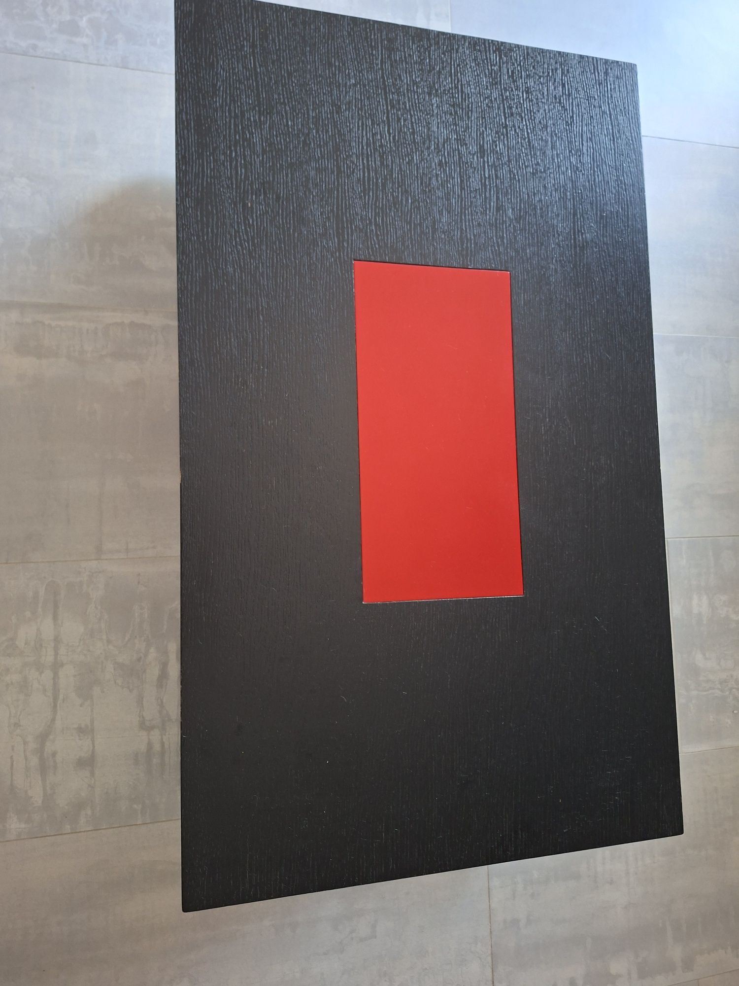 Mesa de centro wengue e vermelho