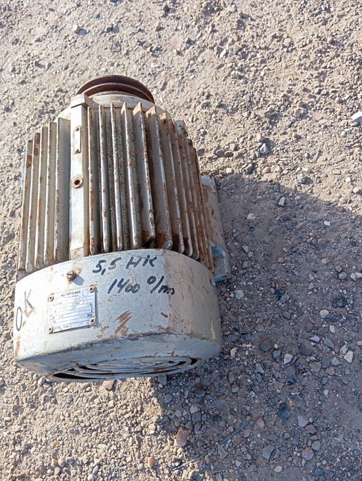 Продам електро двигун 5.5кв. 1500обертів