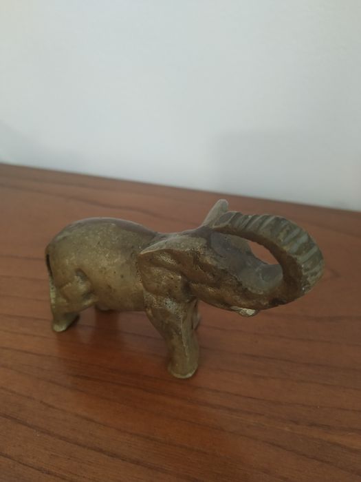 Elefante em bronze