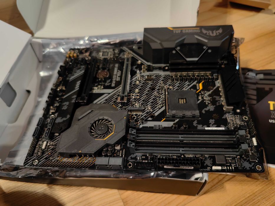 ASUS TUF GAMING X570-Plus płyta główna