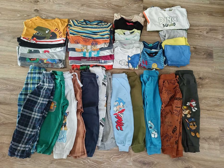 Ubranka dla chłopca r.104 na podwórko, po domu