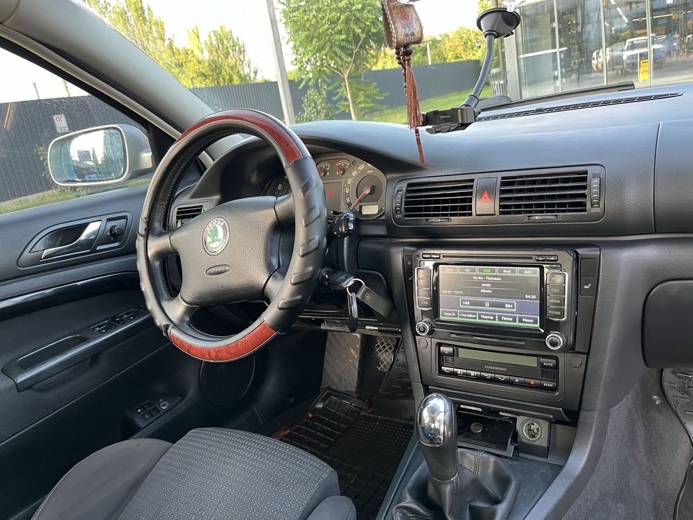Skoda Superb 2005 (1.8 T)