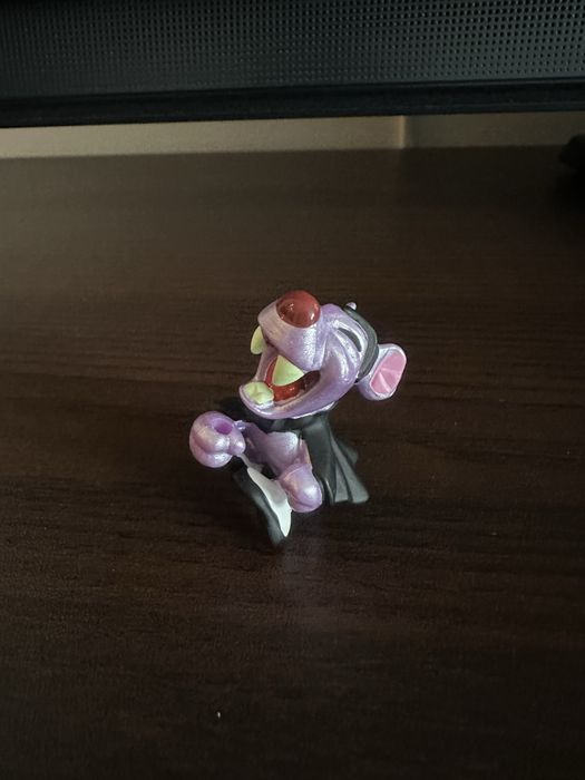 Figurka kinder niespodzianka wampir