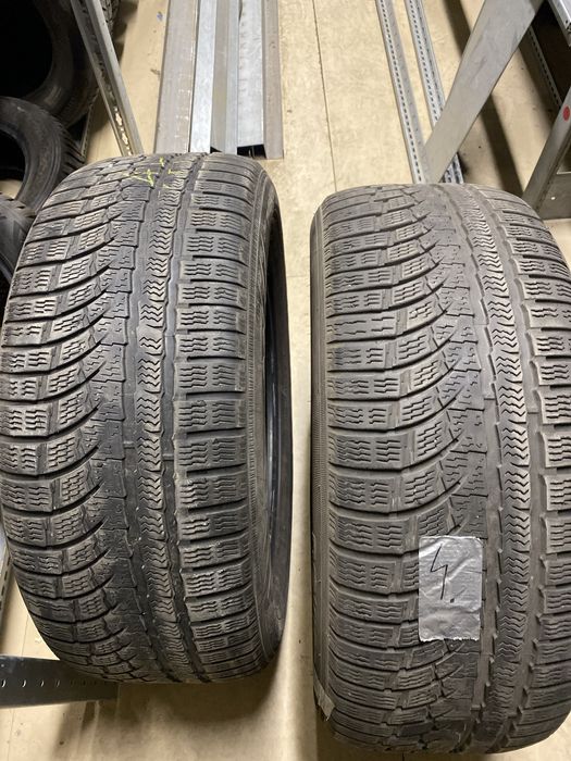 4. Opony Zimowe NOKIAN wr 235/55 R17 dwie sztuki