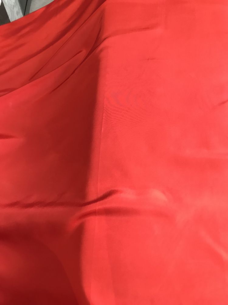 Obrus czerwony materiał nowy